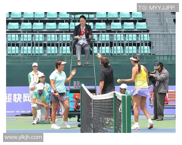 上海网球队状态引发热议球迷对表现和战术分歧明显