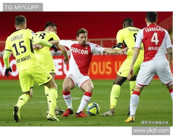 加蓬足球明星阵容揭秘他们如何在国际舞台上闪耀光芒