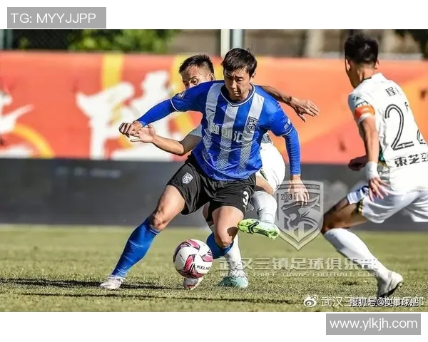 深入探讨成都足球队在赛季中的力量表现与数据分析结果 深入探讨成都足球队在赛季中的力量表现与数据分析结果